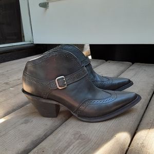 Durango Shooties (size 7M)